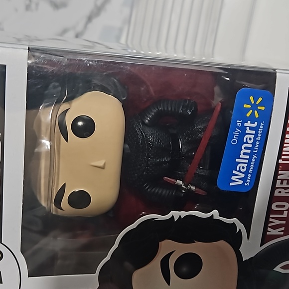 Funko- Kylo Ren unmasked 87 - Picture 2 of 2
